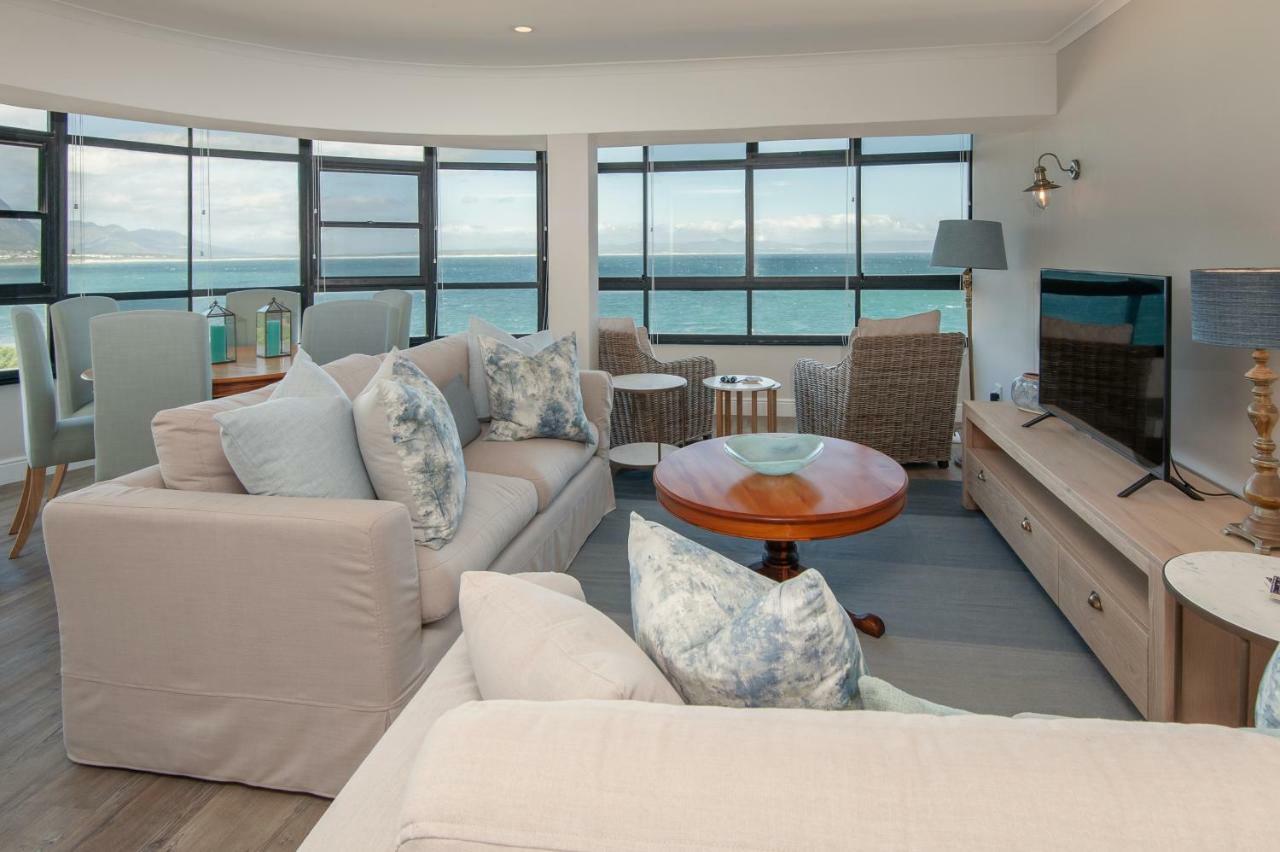 The Sun, Whales & Waves - Seafront Apartment ヘルマナス エクステリア 写真